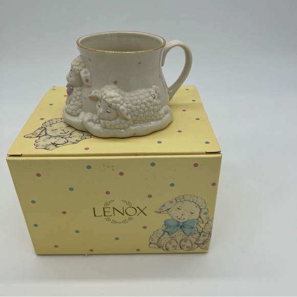 LENOX LAZY LAMBS CHILD'S CUP MUG - Picture 7 of 8